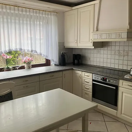 Haus Eichholz بيت للعطل *
